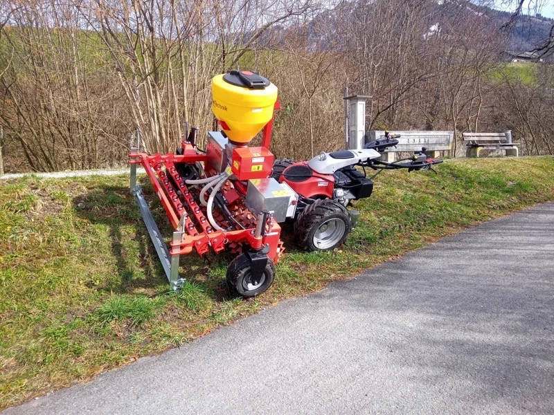Übersaatgerät Seeber GreenMax von vorne